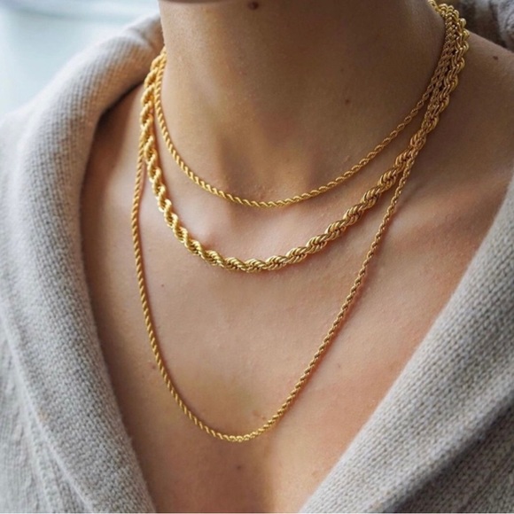 CLOSING SALE! ✨18K Gold Plated narrow rope Chain Necklace - Picture 7 of 10
